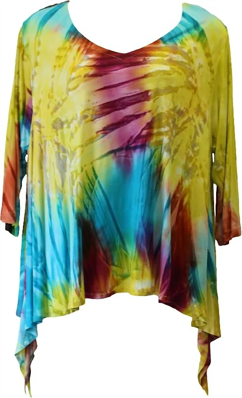 Women's Functional Apparel For Outdoor Activities Women's Curvy Tunic - Plus In Watercolor