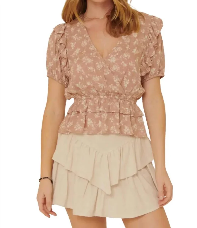 Women's Classic Attire She's A Cutie Floral Top In Sandstone