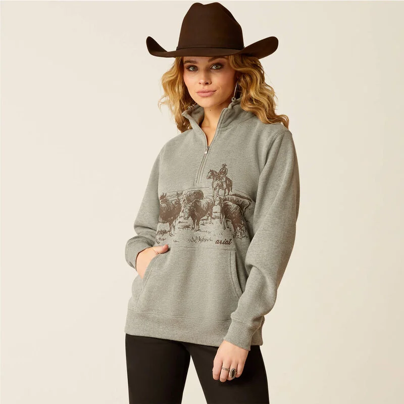 Women's Transitional Outfit Ariat Women's 1/2 Zip Ranch Graphic Sweatshirt in Heather Grey