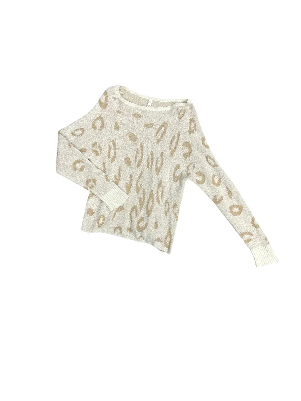 Casual and Comfortable Outfits Top Long Sleeve By Wishlist In Animal Print