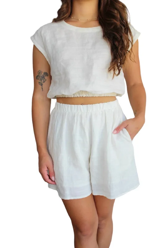 Big Savings Living The Dream Shorts In White