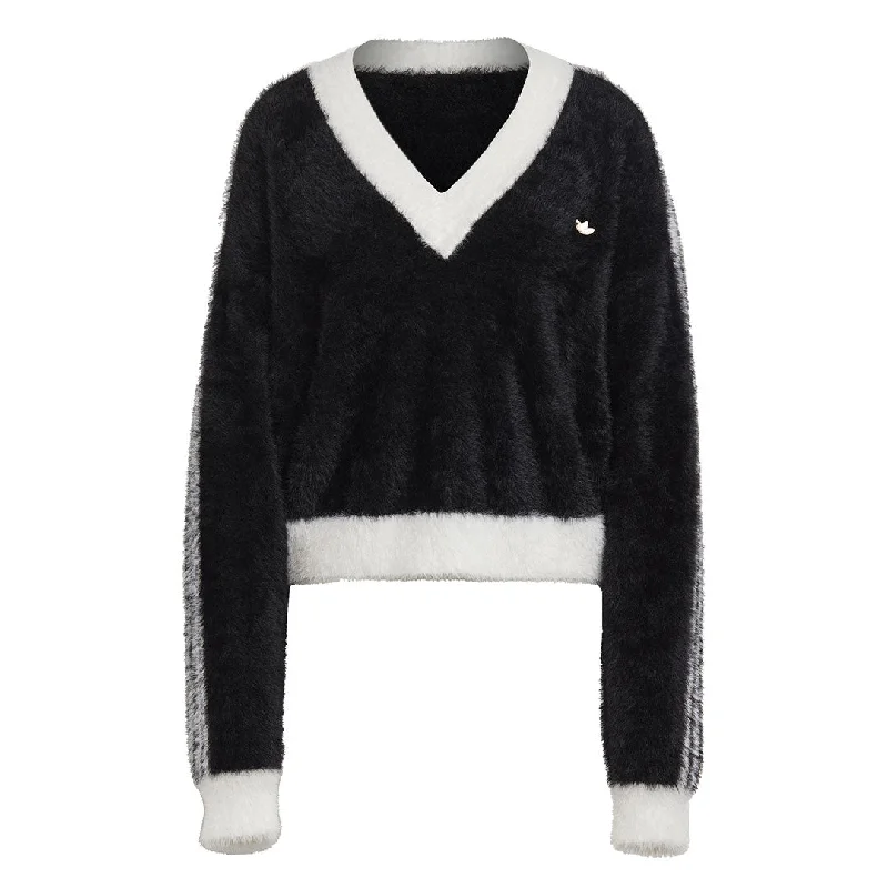 Sophisticated Fashion adidas - Women's 3-Stripes Fluffy Cardigan (IC2029)