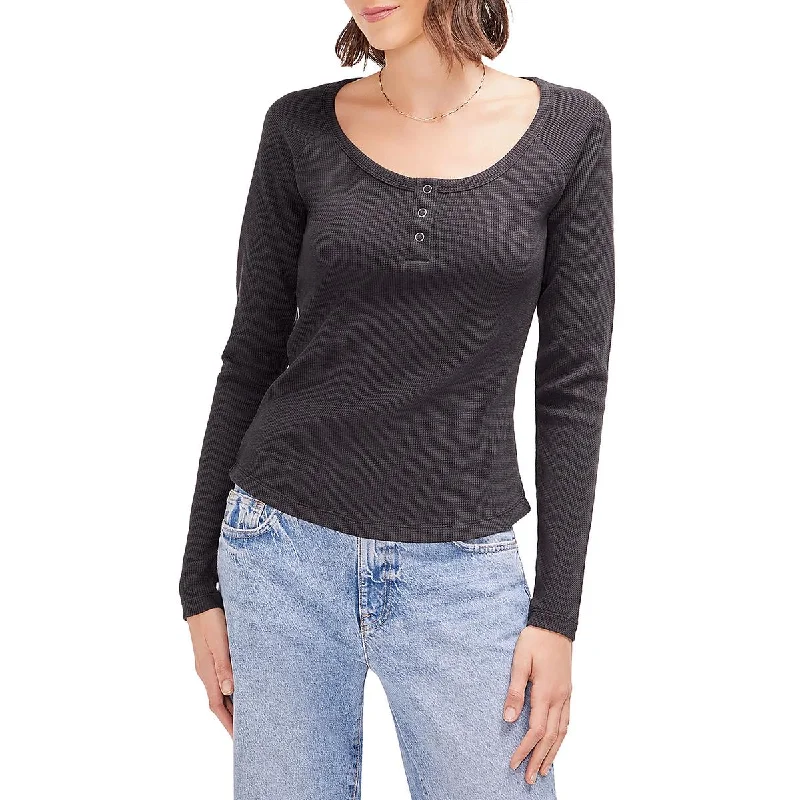 Vintage-Inspired Women's Apparel Womens Scoop Neck Buttons Pullover Top