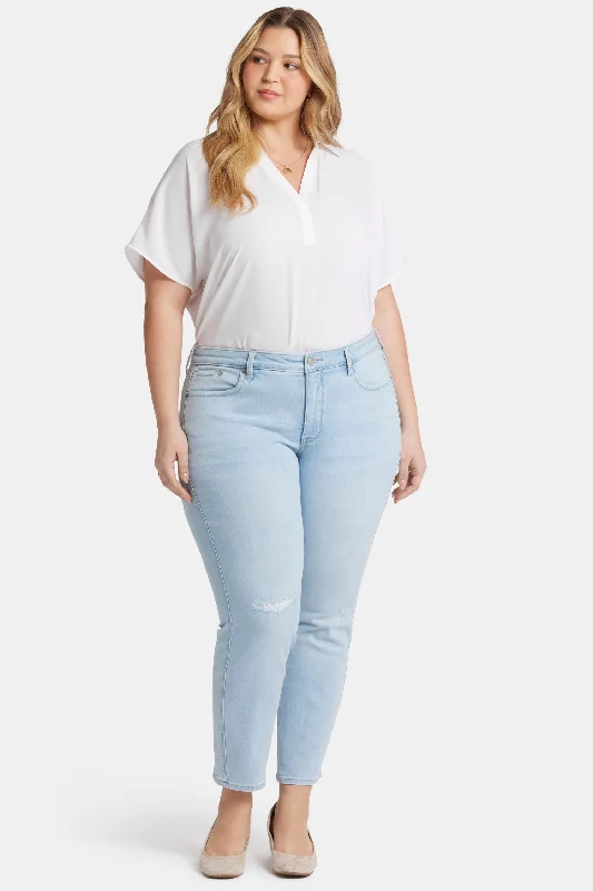 Women's Evening Wear Stella Tapered Ankle Jeans In Plus Size - Estrella