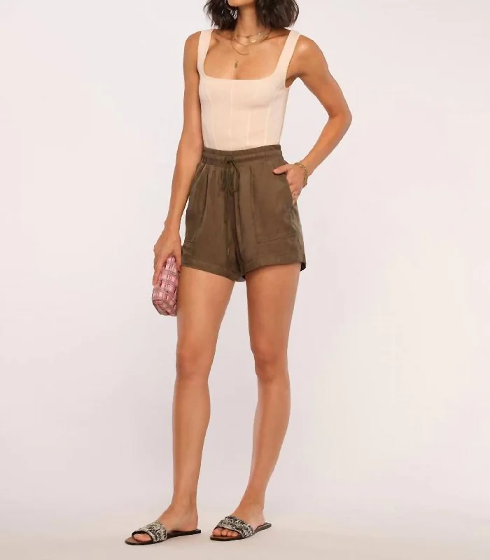 Exclusive Women's Fashion Collection Llaria Short In Moss