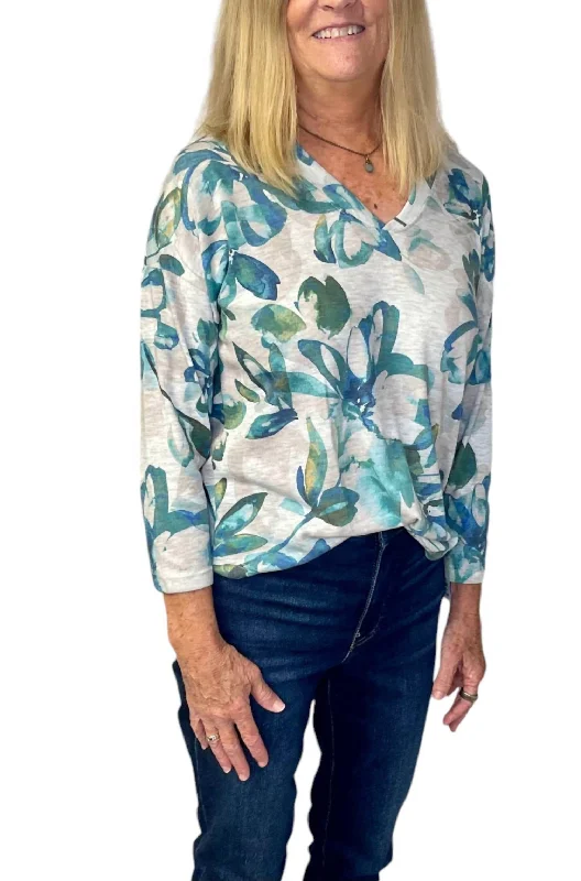 Plus Size Women Wear Placement Floral Print Knit Top In Teal