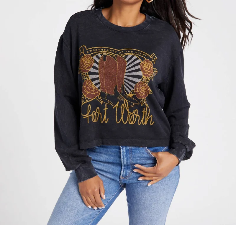 Women's Holiday Attire Fw Boots Sweatshirt In Black