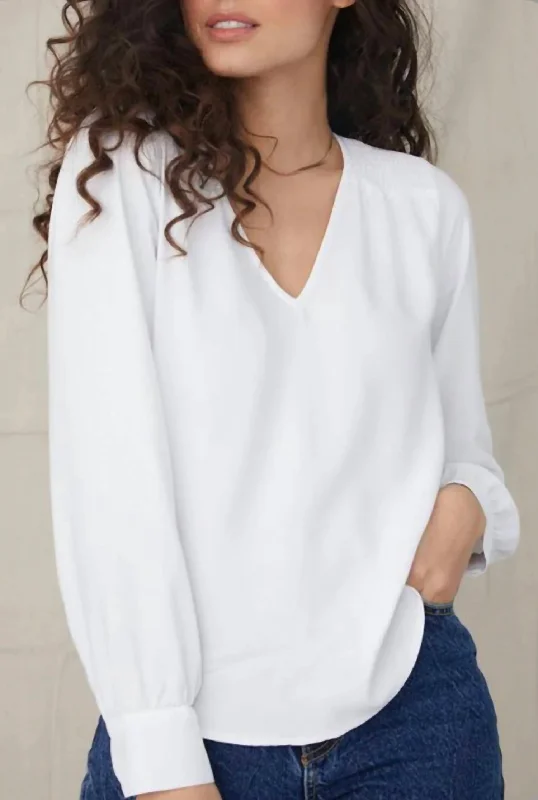 Women's Clothes And Apparel Long Sleeve V Neck Top In White