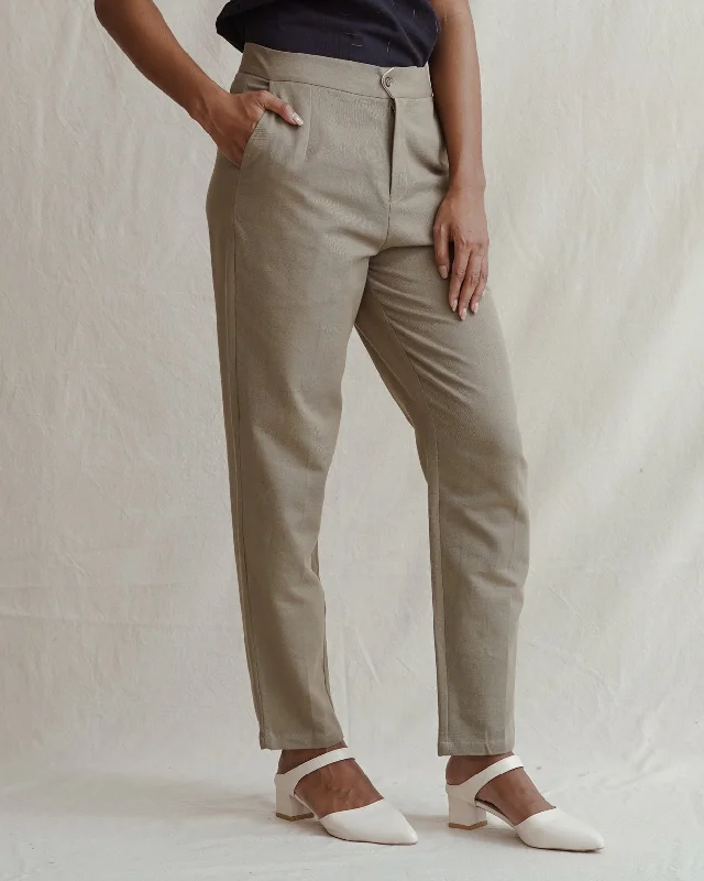 Women's Romantic Outfit The Handwoven Chino