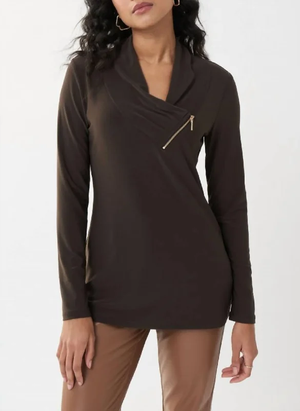 Classic Women's Apparel Zip Accent Tunic In Mocha