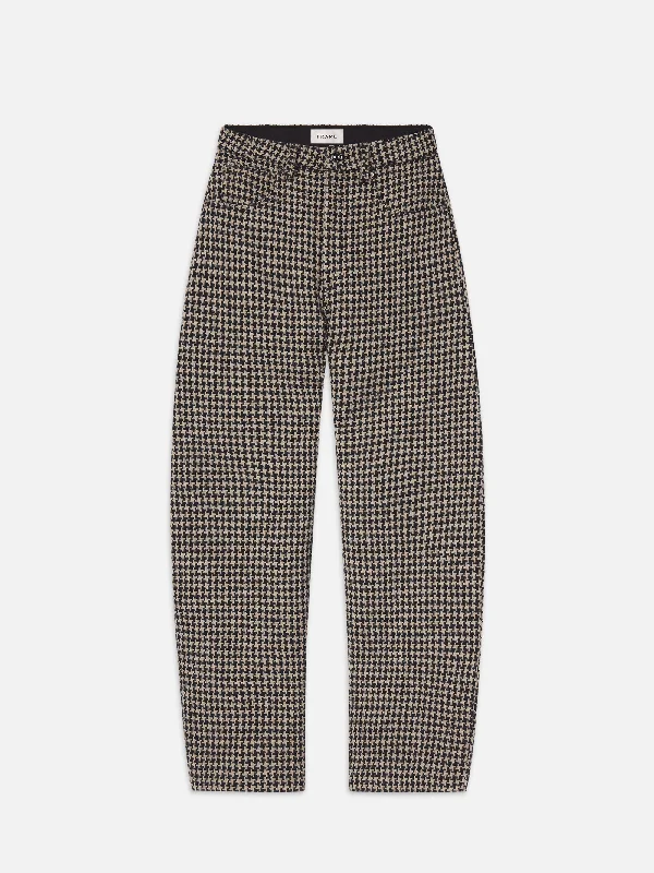 Modern Women's Outfit The Tweed Barrel -- Houndstooth