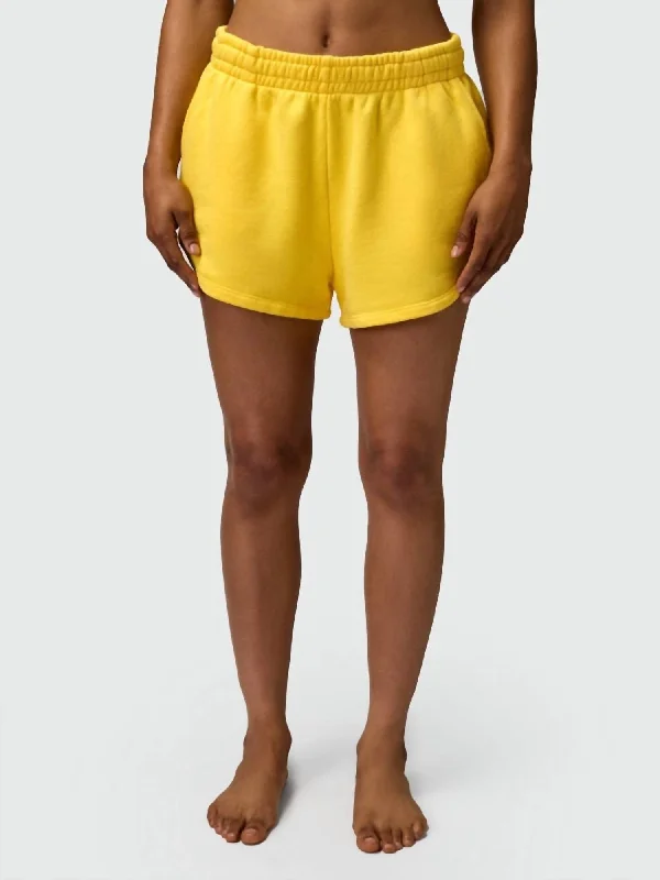 Women's Casual Apparel For Weekends Sadie Short In Sunflower