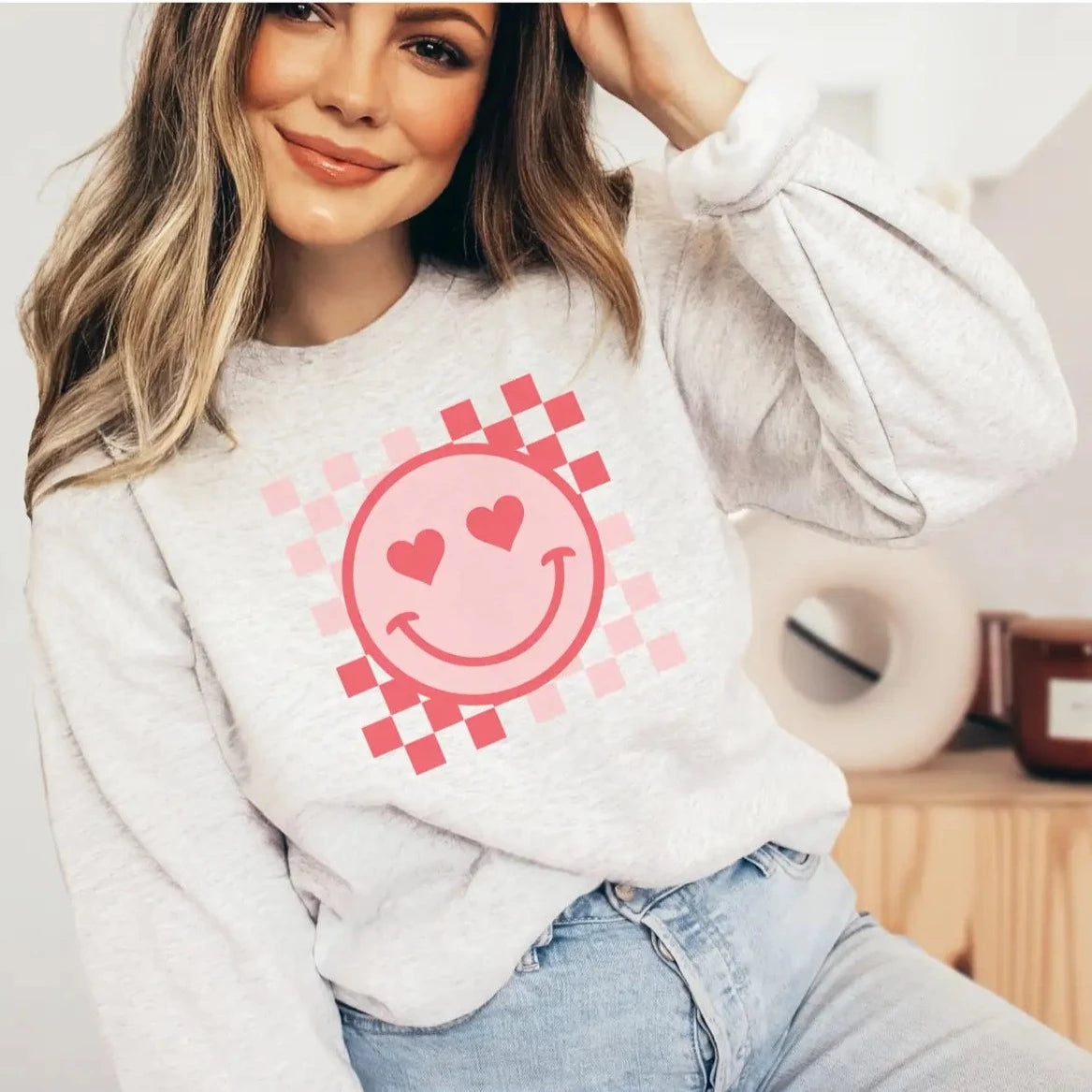 Women's Charming Outfit For Events Checker Valentine Happy Face Crew Neck Sweatshirt