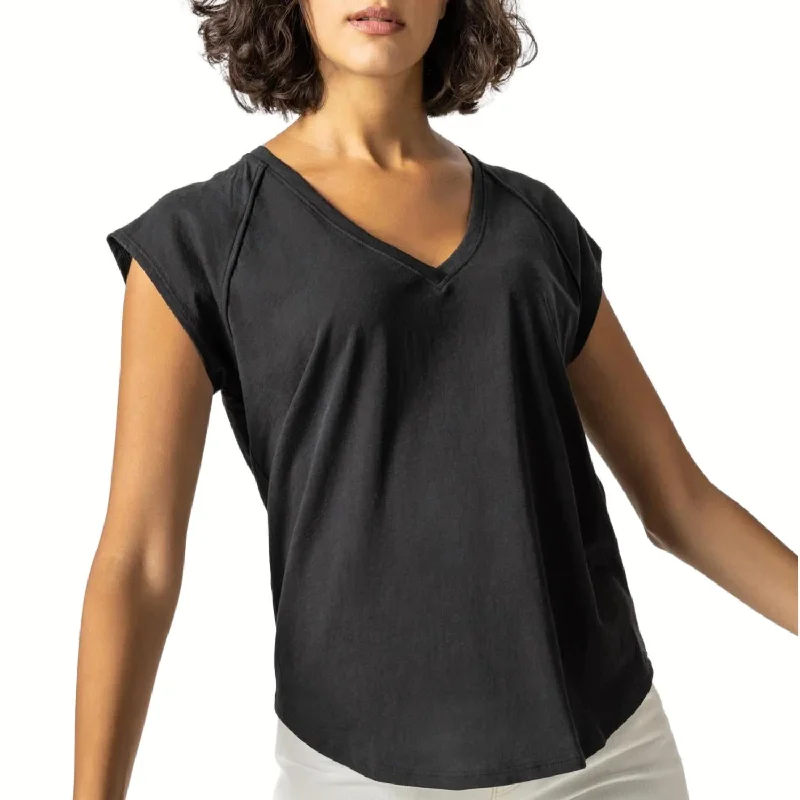 Women's Activewear Attire Short Sleeve V-Neck Raglan Tee In Black