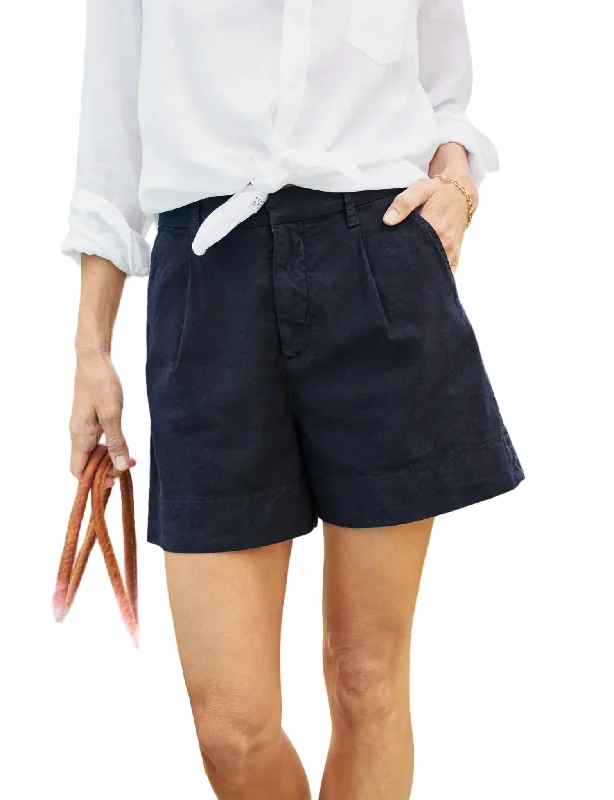 Modern Women's Wardrobe Essentials Walking Short In Navy