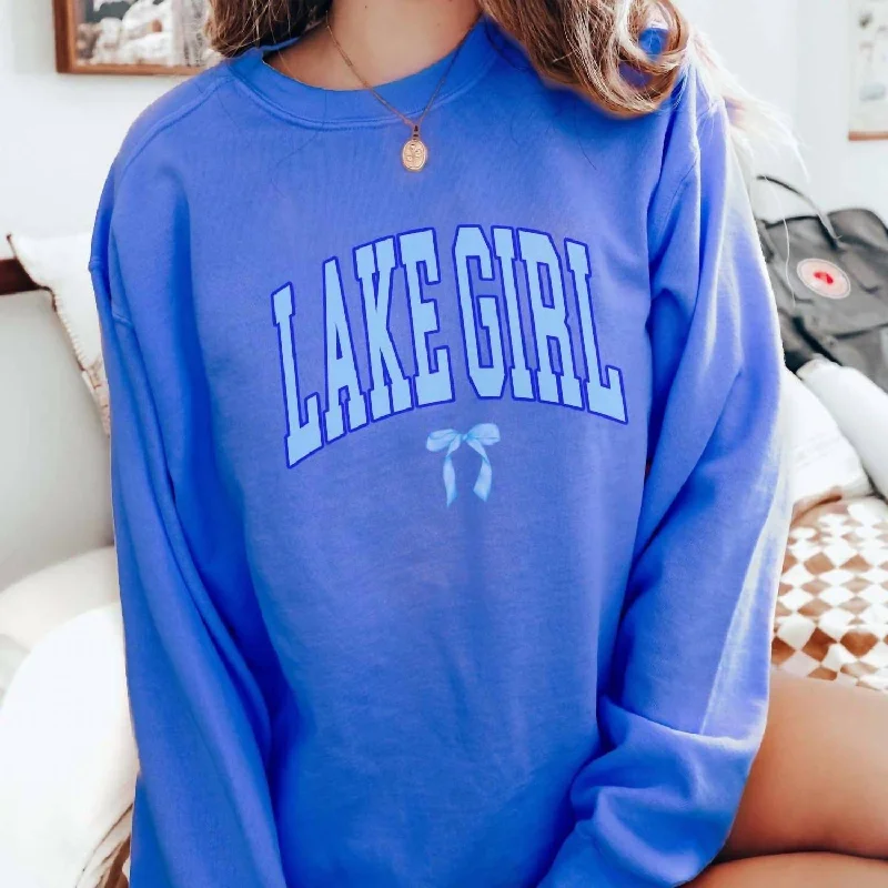 Women's Trendy Apparel Lake Girl Comfort Crewneck Sweatshirt In Flo Blue